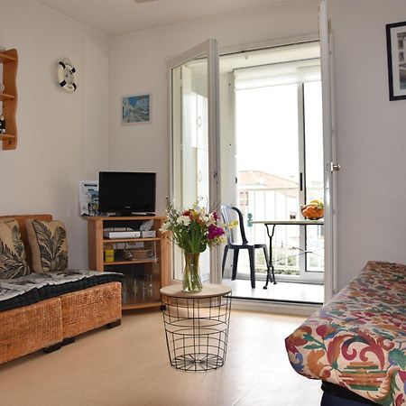 Appartement 1 Chambre, Avec Loggia Et Vue Sur Le Port Olona La Chaume Ngoại thất bức ảnh