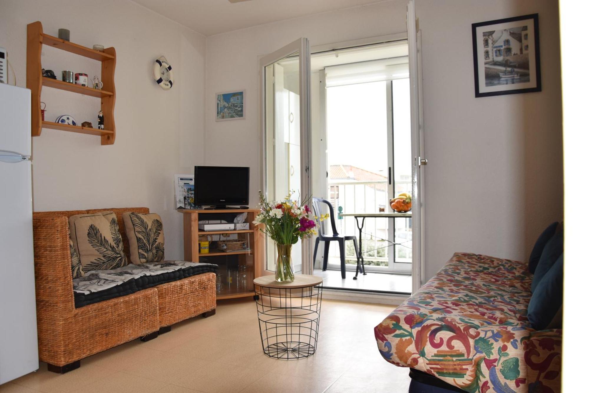 Appartement 1 Chambre, Avec Loggia Et Vue Sur Le Port Olona La Chaume Ngoại thất bức ảnh